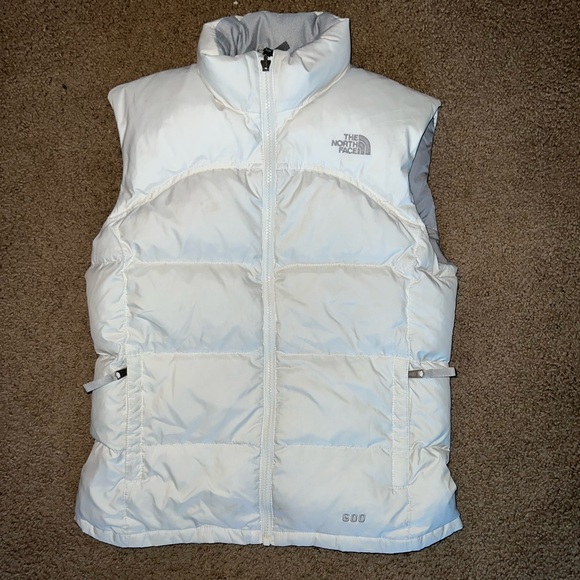 Youth NorthFace puffer vest - Picture 1 of 3